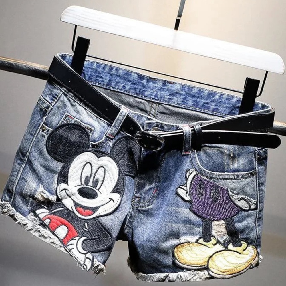 Vintage Mickey Mouse Denim shorts sz L